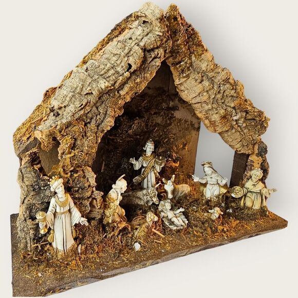 Vintage Wooden Made in Italy Christmas Nativity - Picture 7 of 11